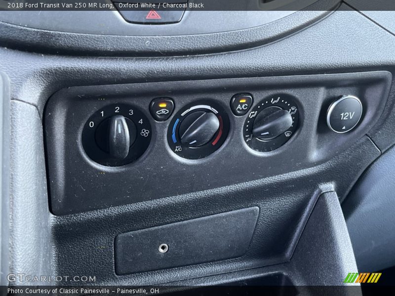 Oxford White / Charcoal Black 2018 Ford Transit Van 250 MR Long
