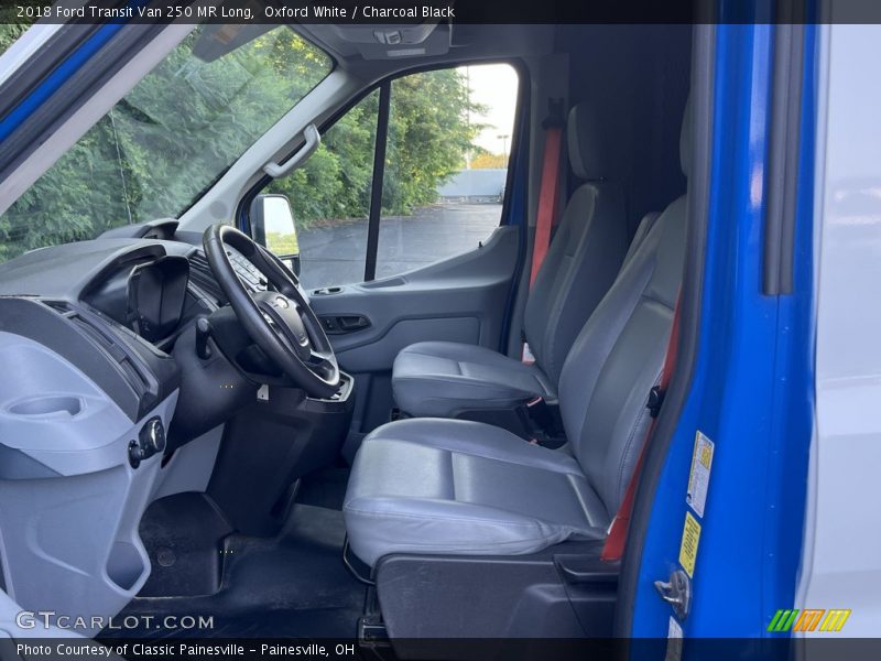 Oxford White / Charcoal Black 2018 Ford Transit Van 250 MR Long