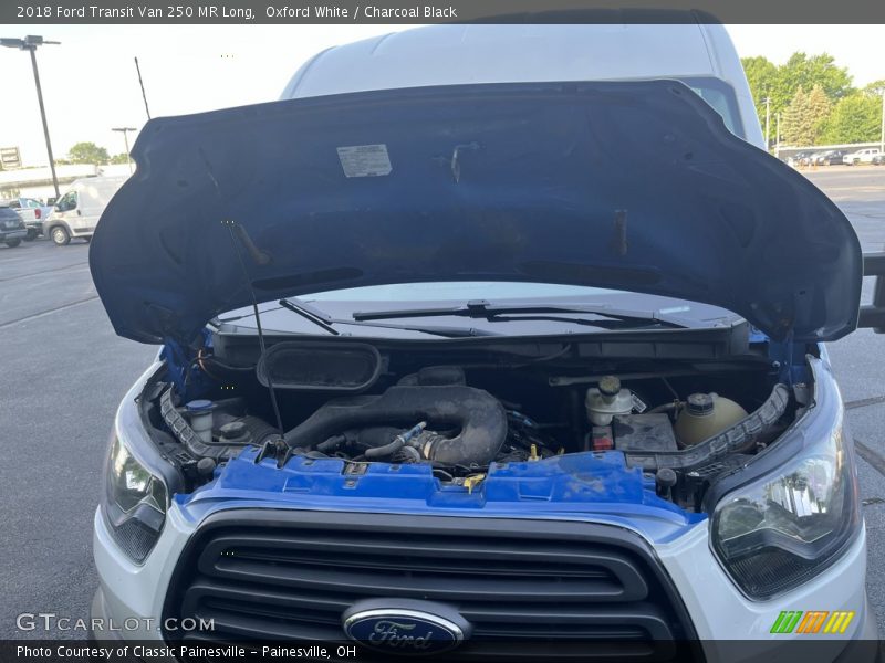 Oxford White / Charcoal Black 2018 Ford Transit Van 250 MR Long