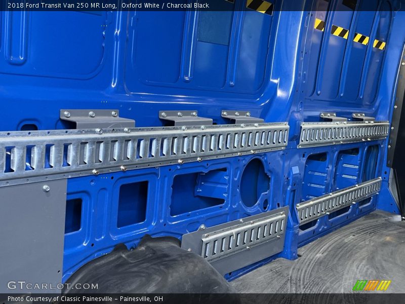 Oxford White / Charcoal Black 2018 Ford Transit Van 250 MR Long