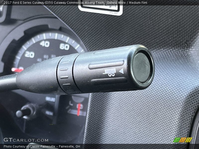 Oxford White / Medium Flint 2017 Ford E Series Cutaway E350 Cutaway Commercial Moving Truck