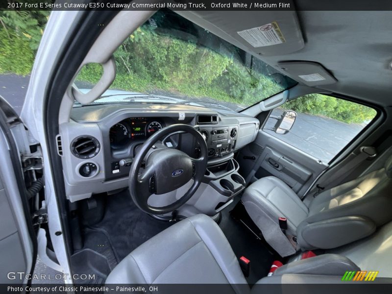 Oxford White / Medium Flint 2017 Ford E Series Cutaway E350 Cutaway Commercial Moving Truck