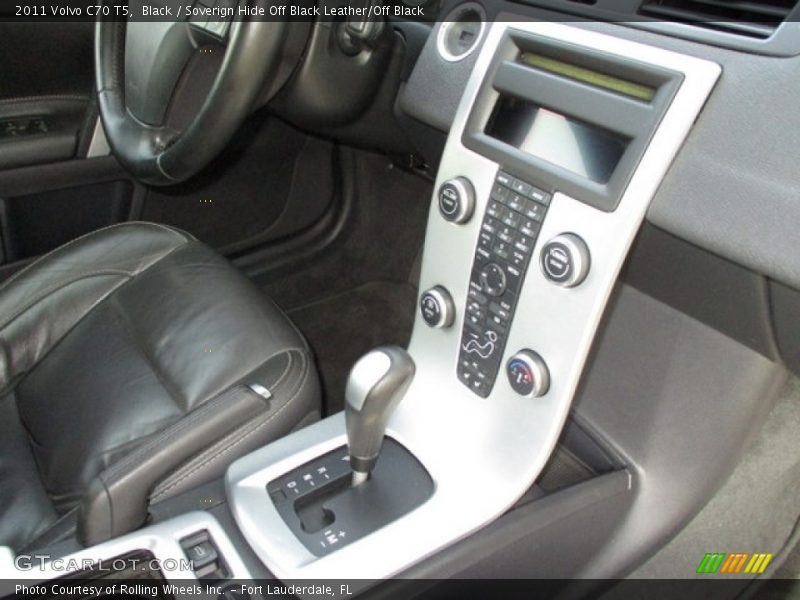 Black / Soverign Hide Off Black Leather/Off Black 2011 Volvo C70 T5