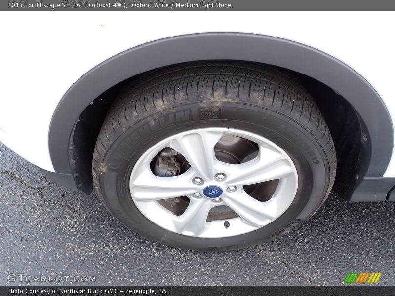 Oxford White / Medium Light Stone 2013 Ford Escape SE 1.6L EcoBoost 4WD