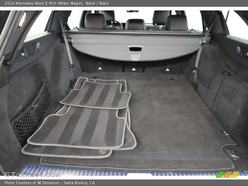  2019 E 450 4Matic Wagon Trunk