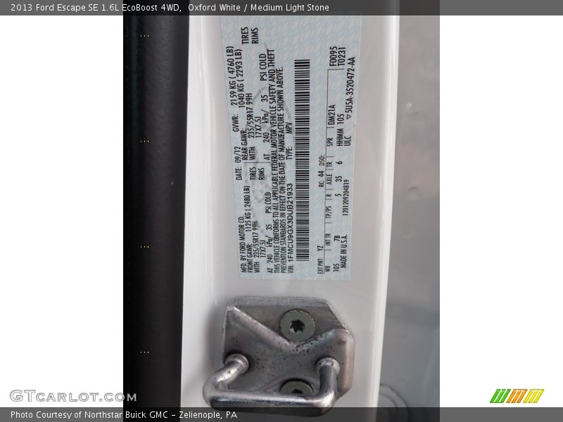 Oxford White / Medium Light Stone 2013 Ford Escape SE 1.6L EcoBoost 4WD