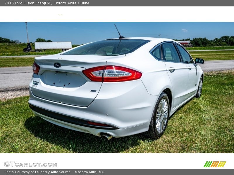 Oxford White / Dune 2016 Ford Fusion Energi SE