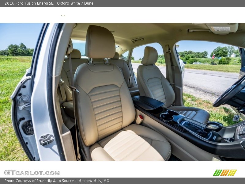 Oxford White / Dune 2016 Ford Fusion Energi SE