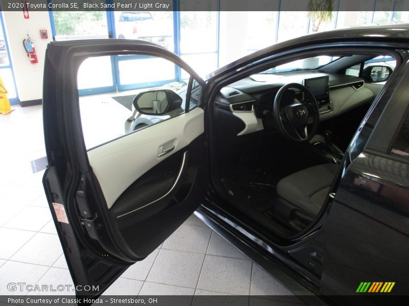 Black Sand Pearl / Light Gray 2020 Toyota Corolla SE