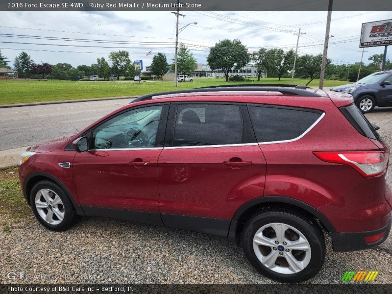 Ruby Red Metallic / Medium Light Stone 2016 Ford Escape SE 4WD