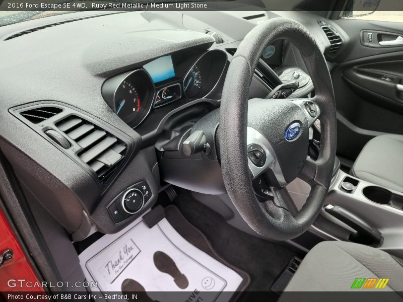 Ruby Red Metallic / Medium Light Stone 2016 Ford Escape SE 4WD