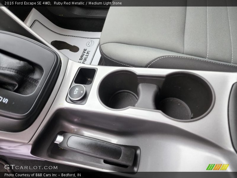 Ruby Red Metallic / Medium Light Stone 2016 Ford Escape SE 4WD