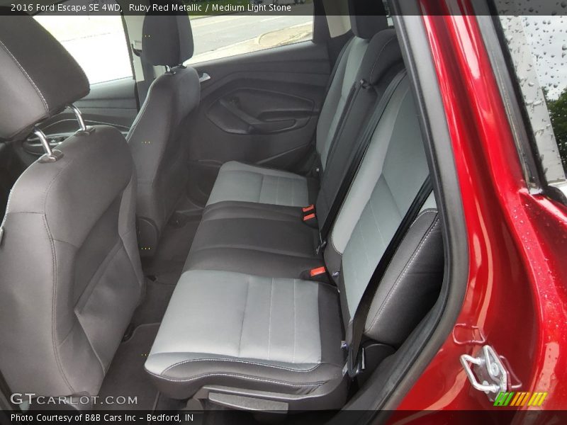 Ruby Red Metallic / Medium Light Stone 2016 Ford Escape SE 4WD