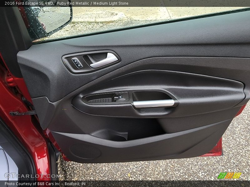 Ruby Red Metallic / Medium Light Stone 2016 Ford Escape SE 4WD