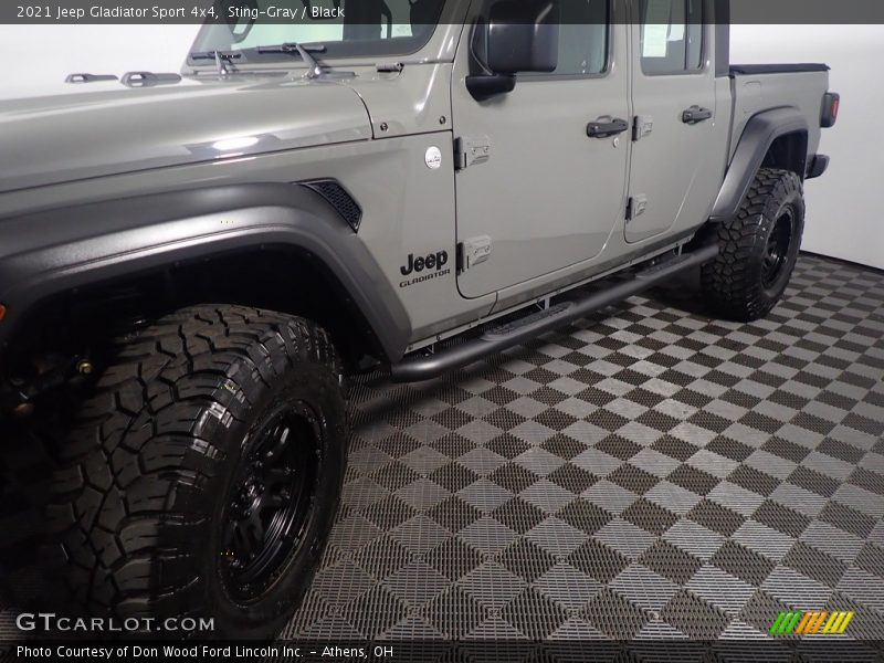 Sting-Gray / Black 2021 Jeep Gladiator Sport 4x4