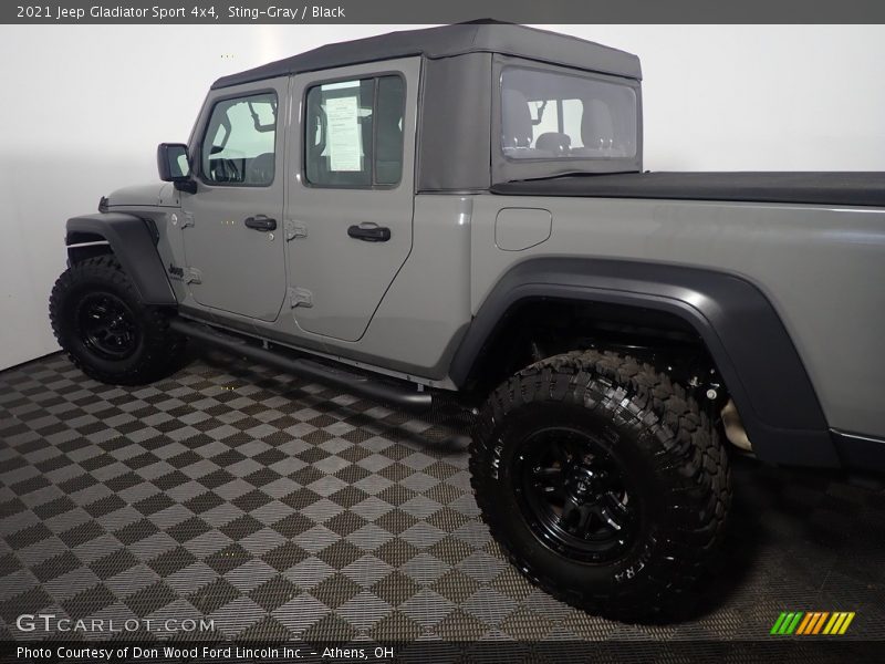 Sting-Gray / Black 2021 Jeep Gladiator Sport 4x4
