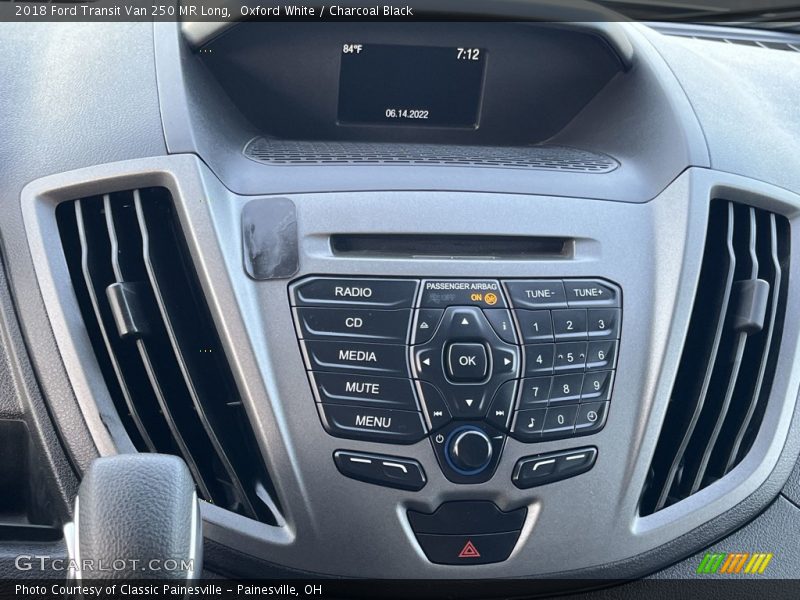 Controls of 2018 Transit Van 250 MR Long