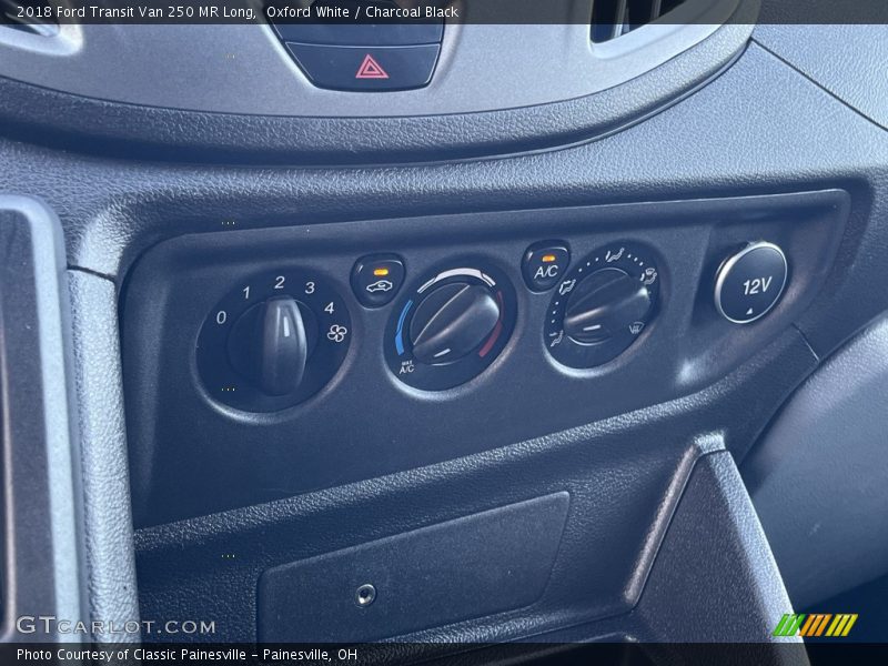 Controls of 2018 Transit Van 250 MR Long
