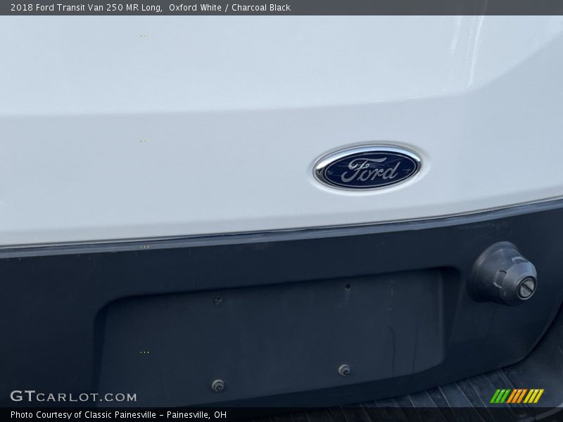  2018 Transit Van 250 MR Long Logo