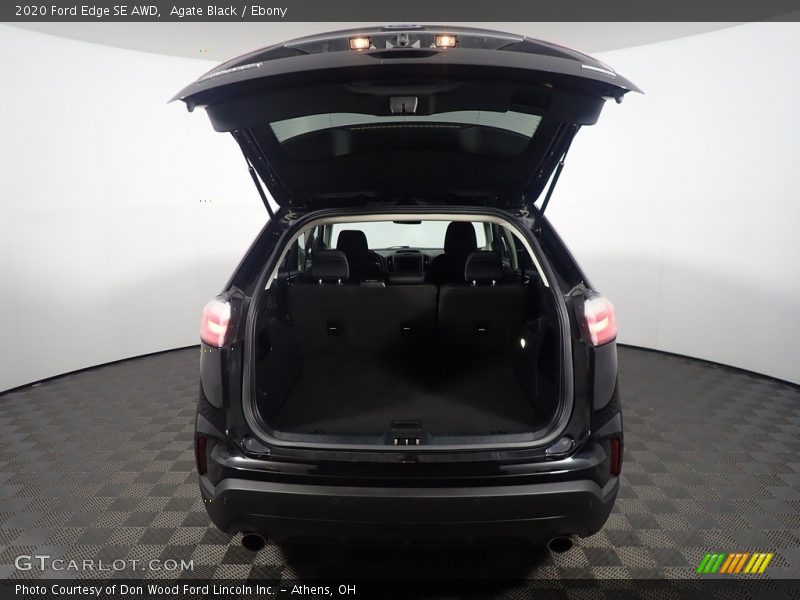 Agate Black / Ebony 2020 Ford Edge SE AWD