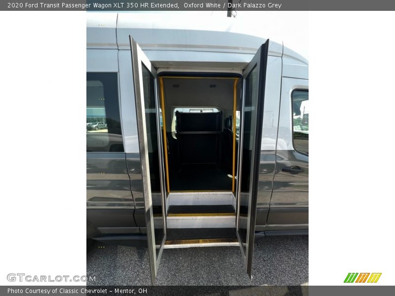 Oxford White / Dark Palazzo Grey 2020 Ford Transit Passenger Wagon XLT 350 HR Extended