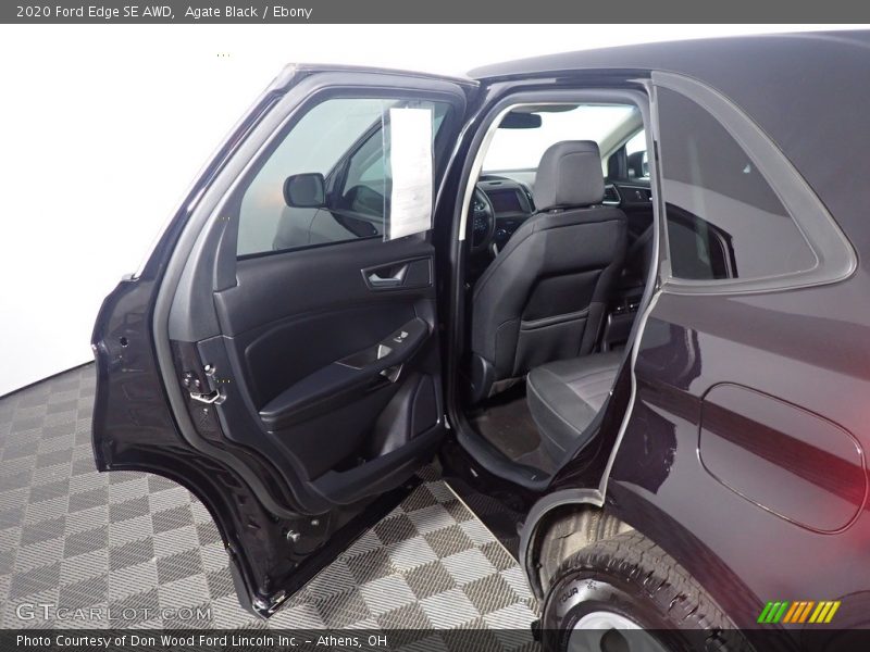 Agate Black / Ebony 2020 Ford Edge SE AWD