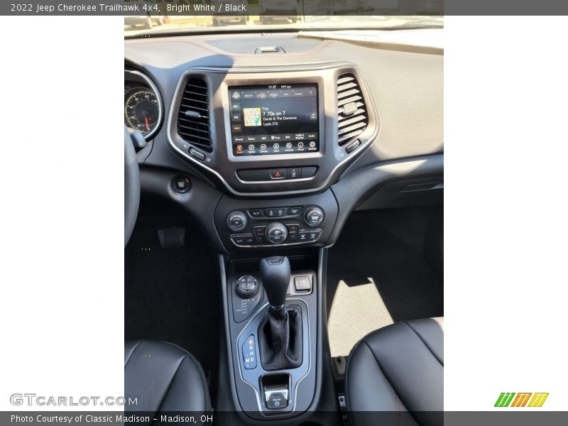 Controls of 2022 Cherokee Trailhawk 4x4