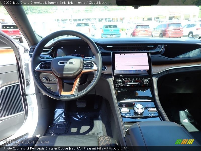 Bright White / Global Black 2022 Jeep Grand Cherokee L Summit 4x4