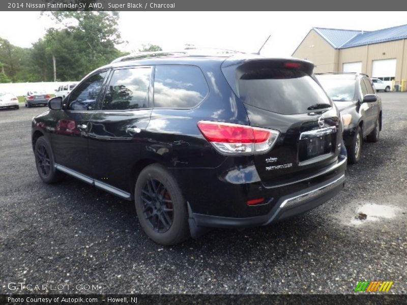 Super Black / Charcoal 2014 Nissan Pathfinder SV AWD