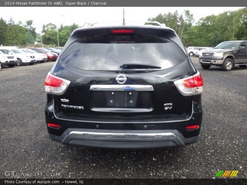 Super Black / Charcoal 2014 Nissan Pathfinder SV AWD