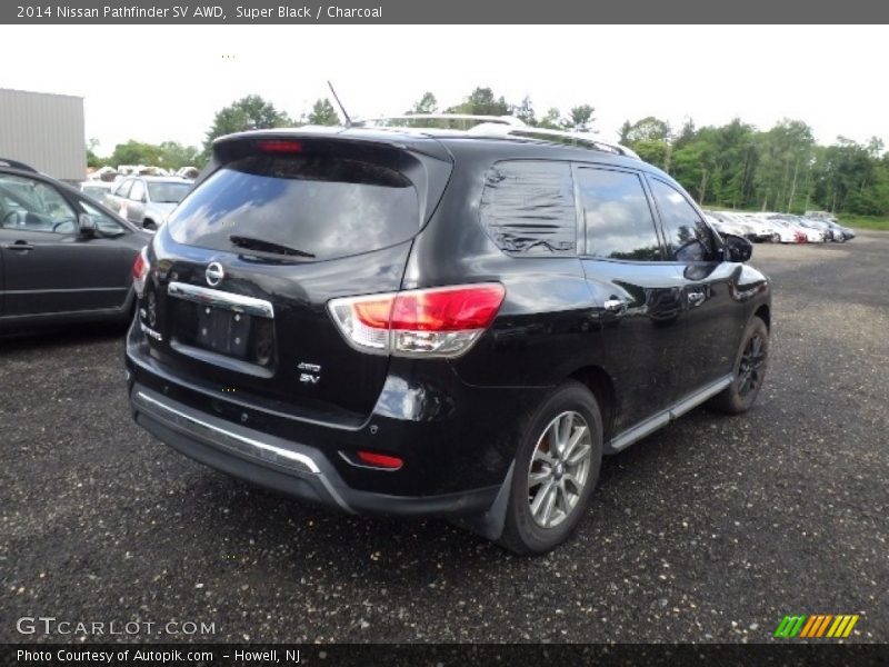 Super Black / Charcoal 2014 Nissan Pathfinder SV AWD
