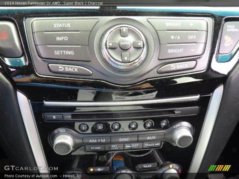 Super Black / Charcoal 2014 Nissan Pathfinder SV AWD