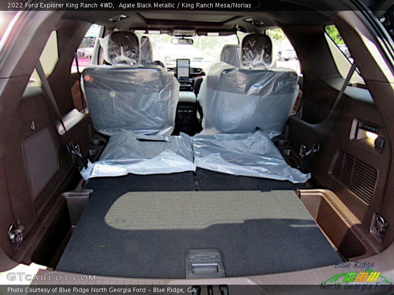  2022 Explorer King Ranch 4WD Trunk