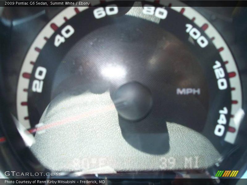 Summit White / Ebony 2009 Pontiac G6 Sedan