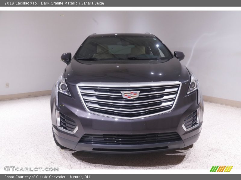 Dark Granite Metallic / Sahara Beige 2019 Cadillac XT5