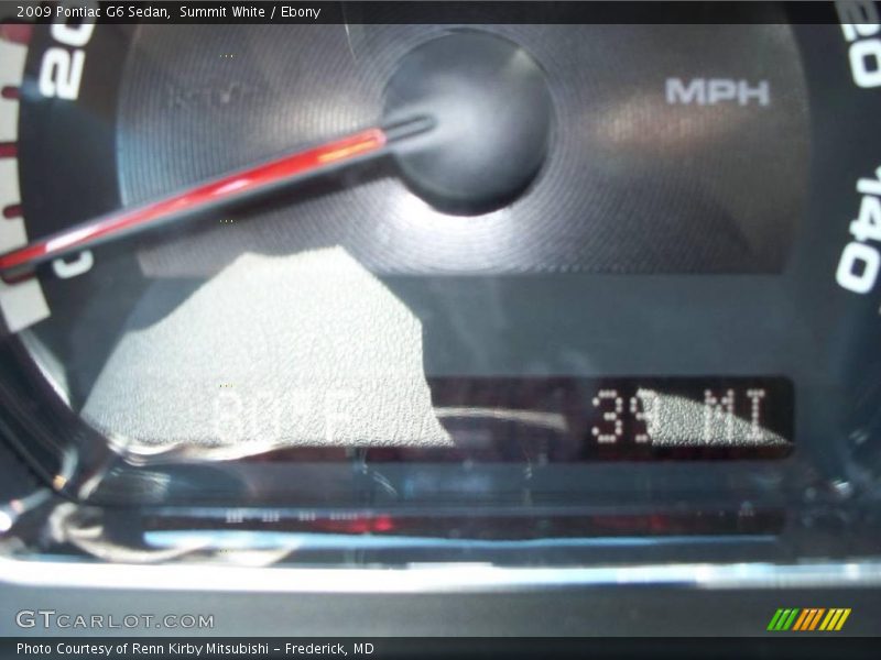 Summit White / Ebony 2009 Pontiac G6 Sedan