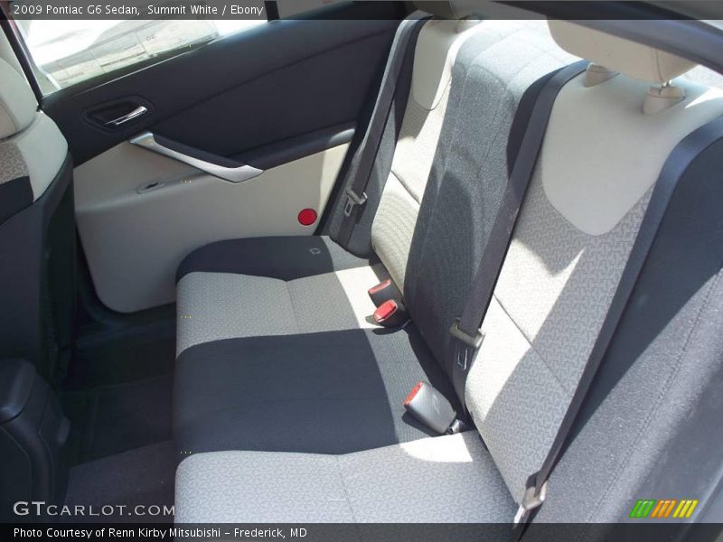 Summit White / Ebony 2009 Pontiac G6 Sedan