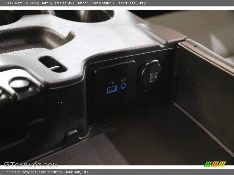 Bright Silver Metallic / Black/Diesel Gray 2017 Ram 1500 Big Horn Quad Cab 4x4