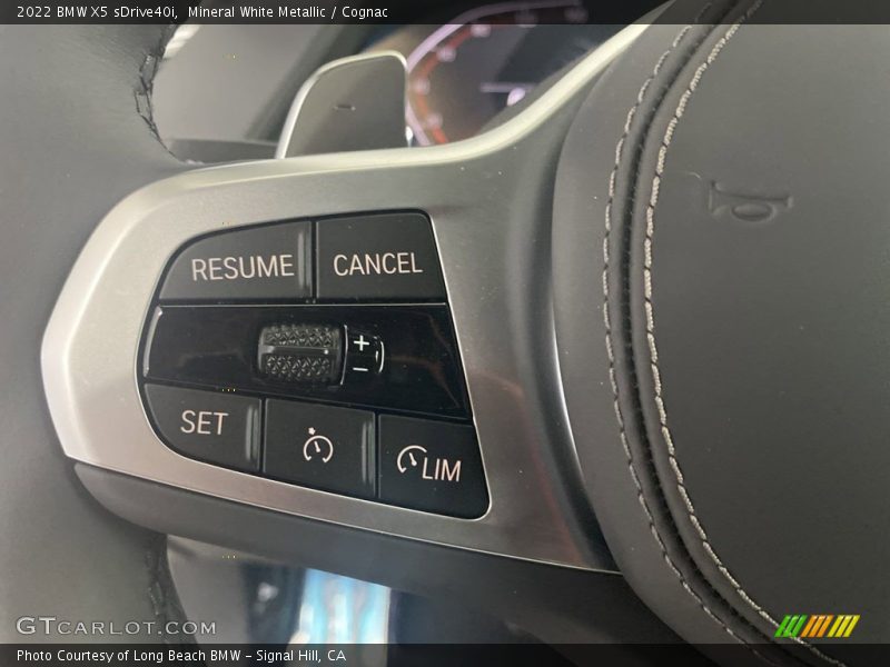 Mineral White Metallic / Cognac 2022 BMW X5 sDrive40i