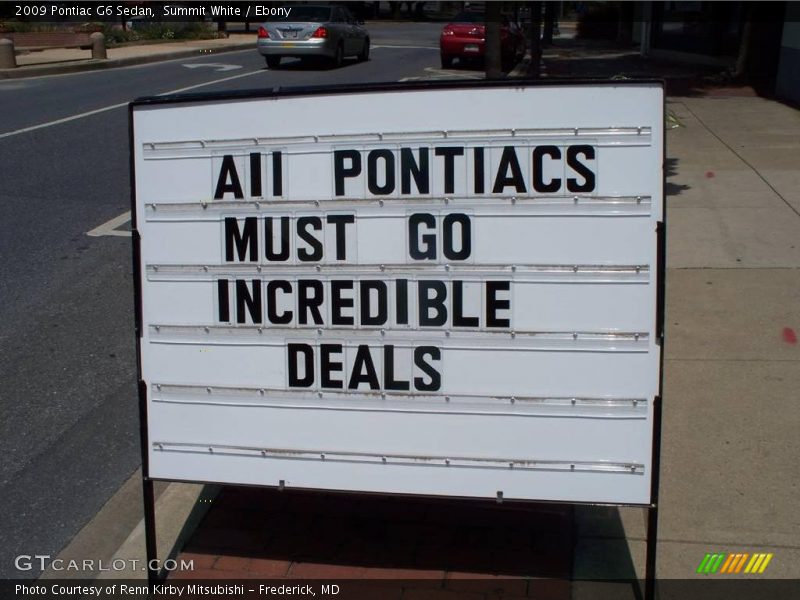 Summit White / Ebony 2009 Pontiac G6 Sedan