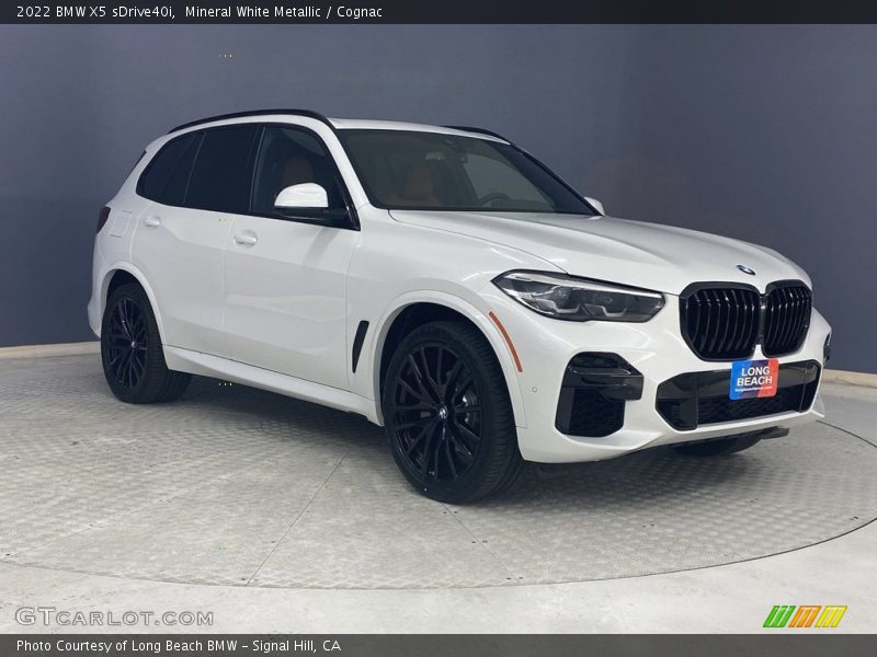 Mineral White Metallic / Cognac 2022 BMW X5 sDrive40i