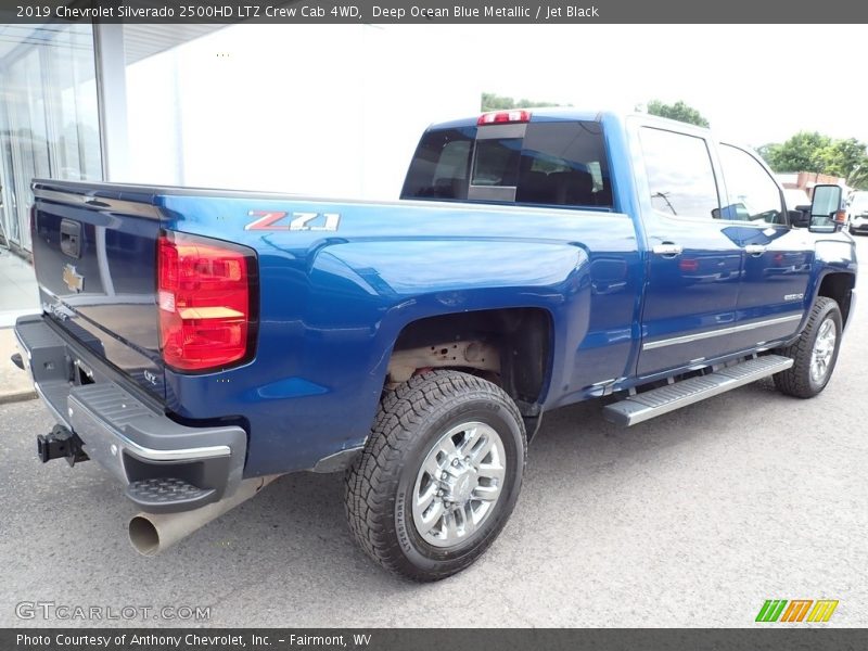 Deep Ocean Blue Metallic / Jet Black 2019 Chevrolet Silverado 2500HD LTZ Crew Cab 4WD