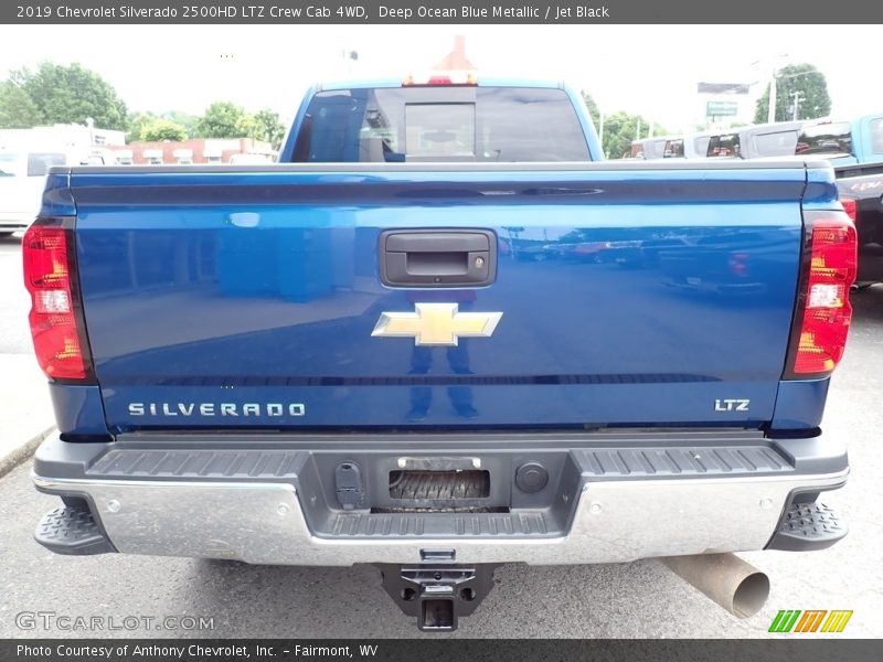 Deep Ocean Blue Metallic / Jet Black 2019 Chevrolet Silverado 2500HD LTZ Crew Cab 4WD