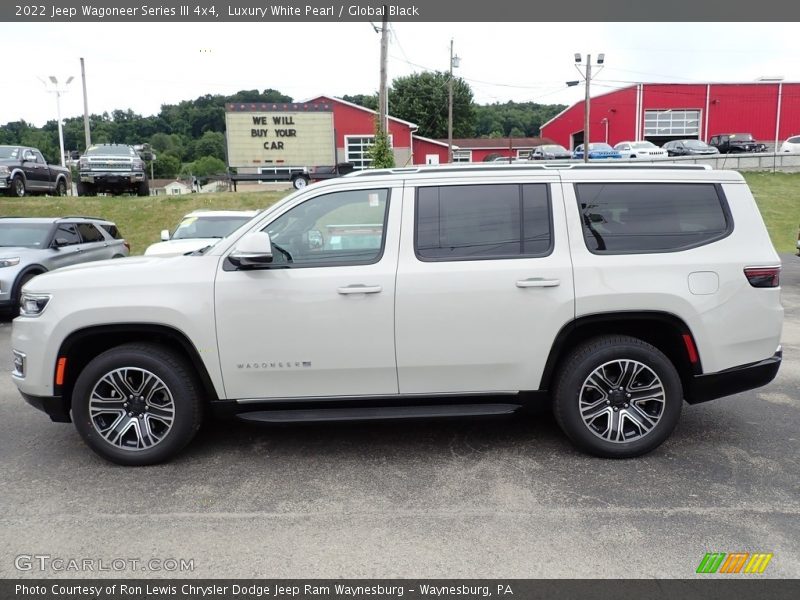 Luxury White Pearl / Global Black 2022 Jeep Wagoneer Series III 4x4