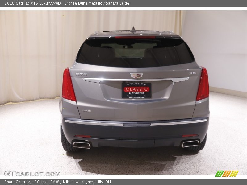 Bronze Dune Metallic / Sahara Beige 2018 Cadillac XT5 Luxury AWD