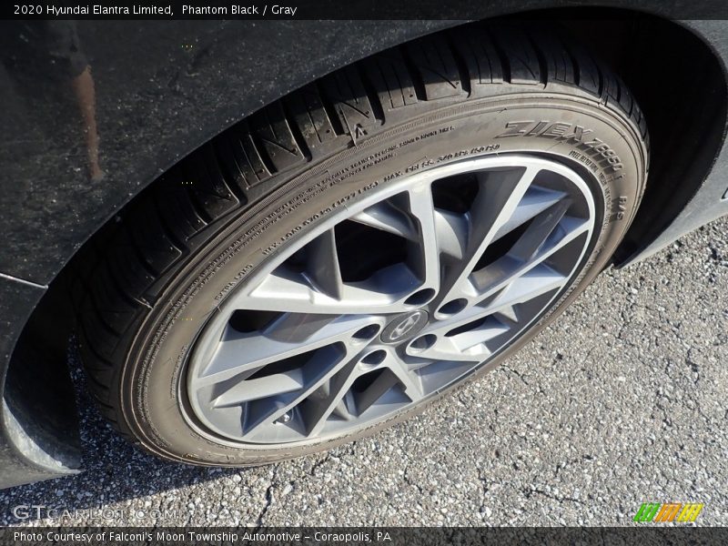Phantom Black / Gray 2020 Hyundai Elantra Limited
