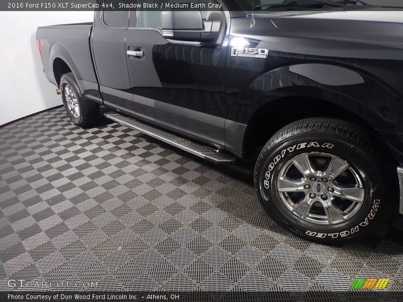 Shadow Black / Medium Earth Gray 2016 Ford F150 XLT SuperCab 4x4