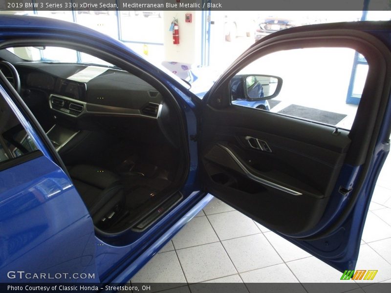 Mediterranean Blue Metallic / Black 2019 BMW 3 Series 330i xDrive Sedan