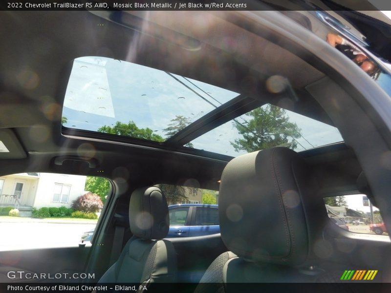 Mosaic Black Metallic / Jet Black w/Red Accents 2022 Chevrolet TrailBlazer RS AWD