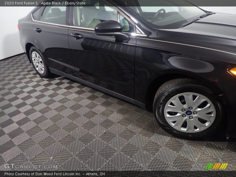 Agate Black / Ebony Stone 2020 Ford Fusion S